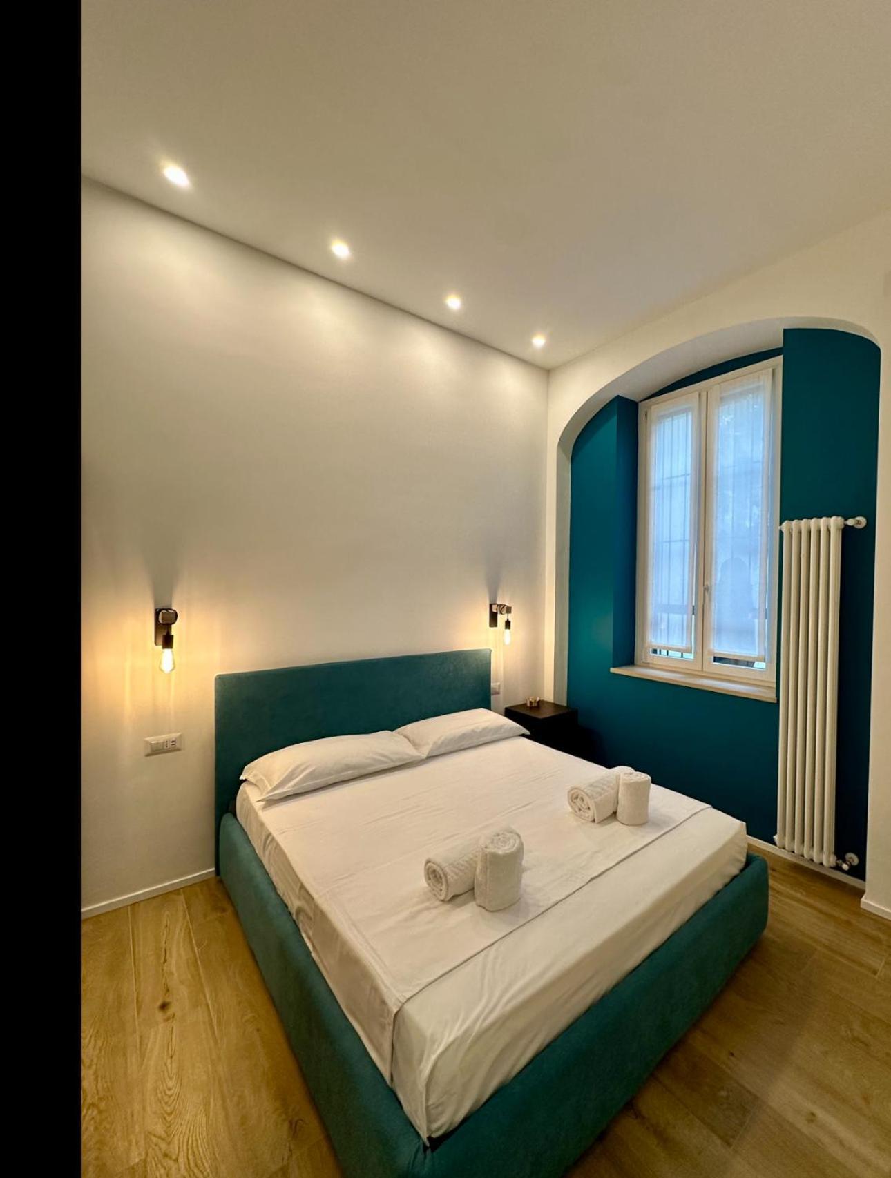 Lr Deluxe Apartments - Porta Venezia - Bilocale Con Giardino Privato Milan Bagian luar foto