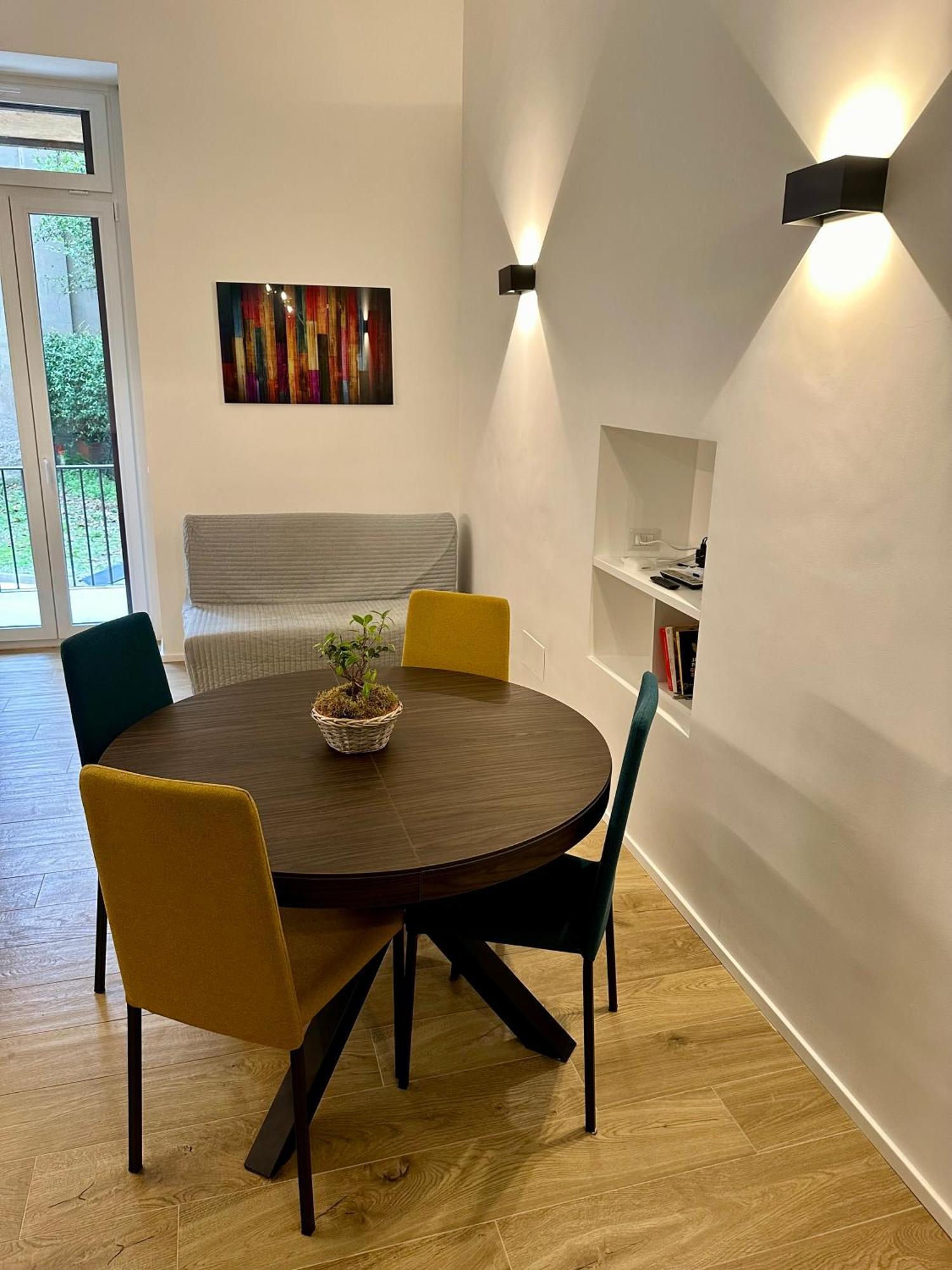 Lr Deluxe Apartments - Porta Venezia - Bilocale Con Giardino Privato Milan Bagian luar foto