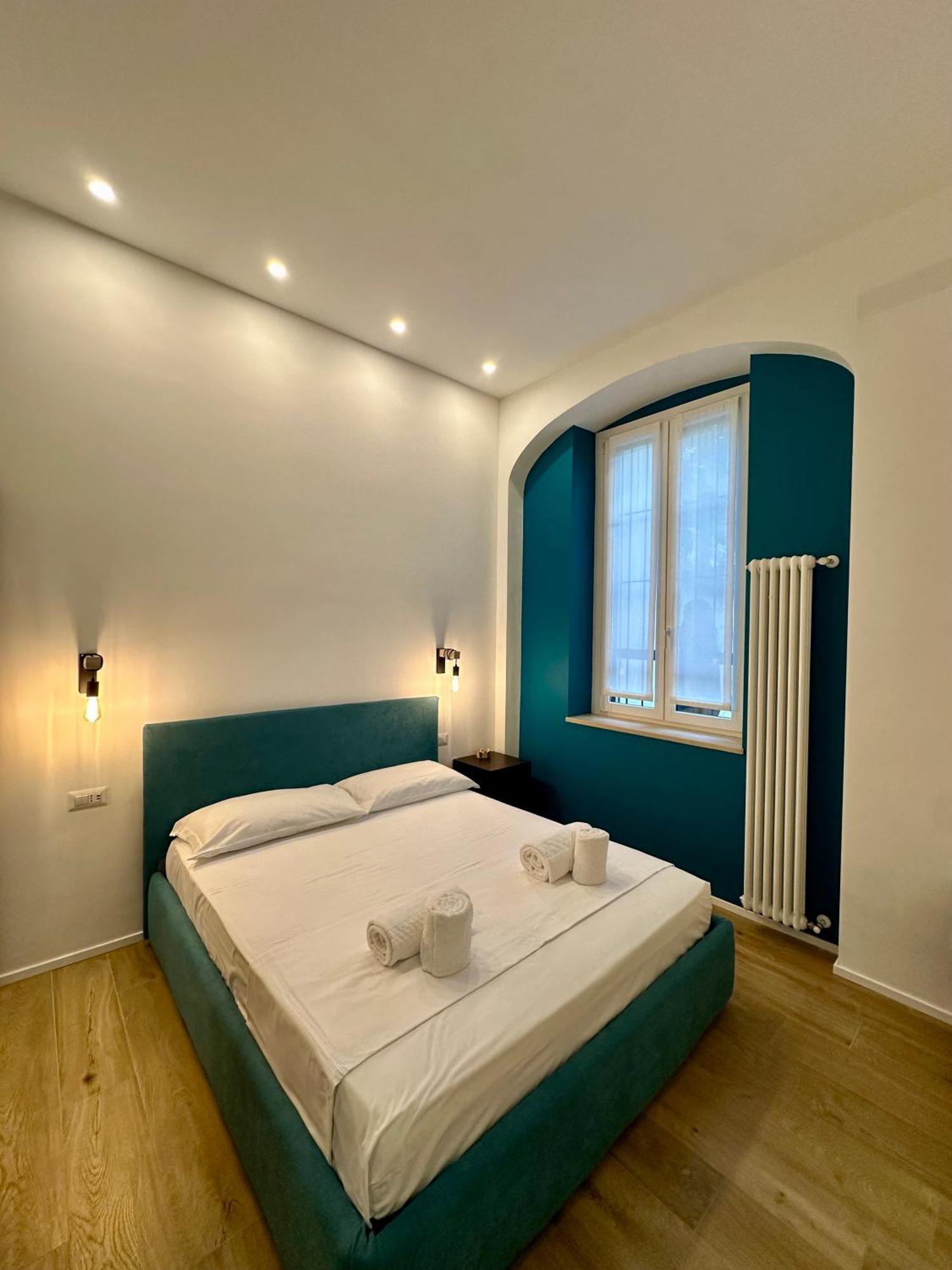 Lr Deluxe Apartments - Porta Venezia - Bilocale Con Giardino Privato Milan Bagian luar foto